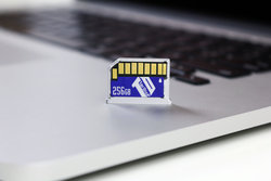 tardisk-freshersmag-00.jpg